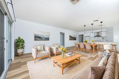 House For Sale - WA - Jindalee - 6036 - Luxurious Modern Low Maintenance Living  (Image 2)