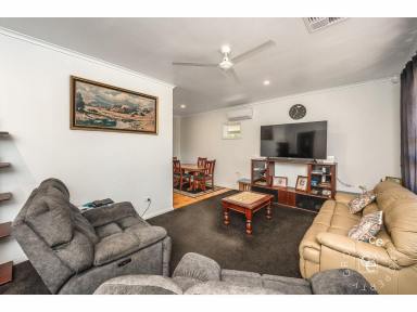 House For Sale - SA - Elizabeth Downs - 5113 - Live in and love, or invest and prosper?  (Image 2)