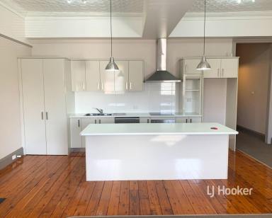 Apartment Leased - NSW - Inverell - 2360 - RENOVATED 3 BEDROOM UNIT  (Image 2)