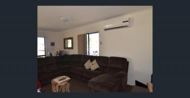 House For Lease - QLD - Nanango - 4615 - 4 Bedroom brick home on 800m² block (Image 2)