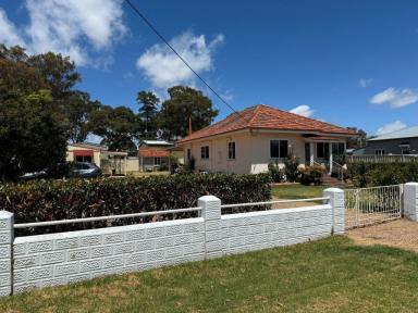 House For Sale - QLD - Stanthorpe - 4380 - When opportunity comes knocking you know what to do!  (Image 2)