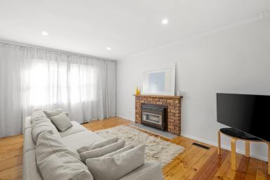 House For Sale - VIC - Euroa - 3666 - A Thoughtfully Renovated Home in a Tightly Held Location  (Image 2)