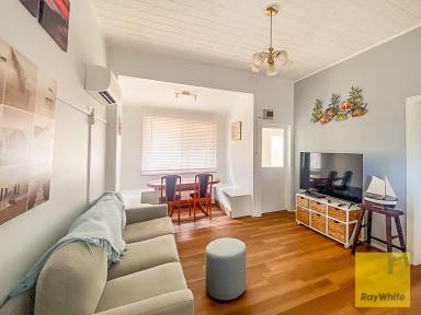 House For Lease - VIC - Port Welshpool - 3965 - Fully Furnished Home In Port Welshpool- Lawn maintenance included in rent.  (Image 2)