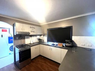 House For Sale - NSW - Urbenville - 2475 - PRICED TO SELL!!  (Image 2)