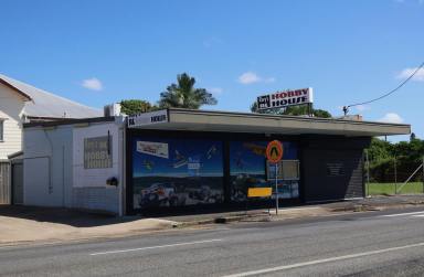 Retail For Lease - QLD - Park Avenue - 4701 - Versatile Commercial Premises in Prominent Location on Main Street! (Image 2)