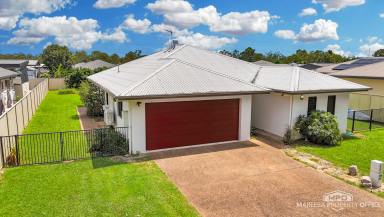 House For Sale - QLD - Mareeba - 4880 - MODERN LIVING WITH POOL & VERSATILE SPACES IN SOUGHT-AFTER AMAROO (Image 2)