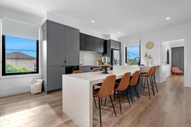 House For Lease - VIC - Edithvale - 3196 - 3 BEDROOM | MODERN | STYLISH HOME  (Image 2)