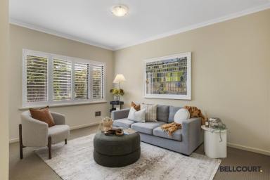 Townhouse For Sale - WA - Como - 6152 - COMFORT & CONVENIENCE  (Image 2)