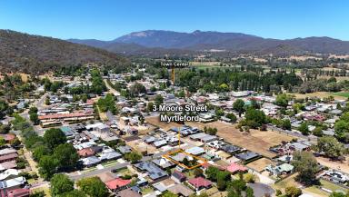 House For Sale - VIC - Myrtleford - 3737 - Classic Comfort Meets Central Convenience  (Image 2)