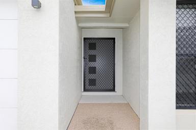 House Leased - QLD - Mount Peter - 4869 - Application Approved 5/02/26 - Modern Family Home in Quiet Mount Peter Location  (Image 2)