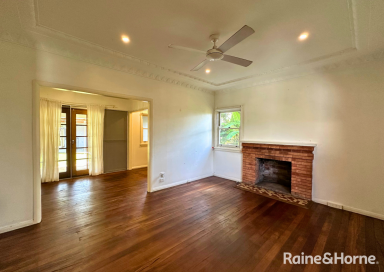 House For Lease - NSW - Bomaderry - 2541 - Charming Cottage  (Image 2)