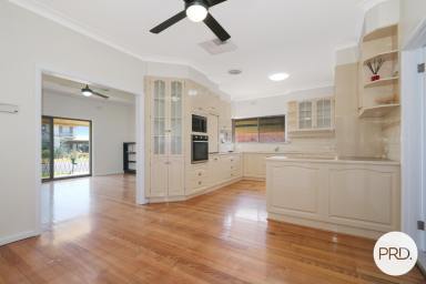 House For Lease - VIC - Wodonga - 3690 - CHARMING 3 BEDROOM HOME!  (Image 2)