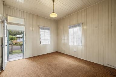 House For Sale - QLD - South Toowoomba - 4350 - Workers Cottage in Prime Location  (Image 2)