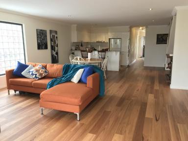 Townhouse For Lease - NSW - Gerringong - 2534 - 3 bedroom townhouse in Central Gerringong  (Image 2)