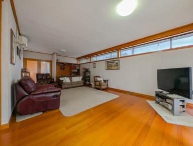 House For Sale - VIC - Culgoa - 3530 - Spacious Brick Family Home in a Quiet Mallee Setting  (Image 2)