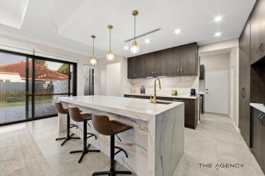 House For Sale - WA - Redcliffe - 6104 - A Striking Residence on 1,012sqm with Retain & Build Potential  (Image 2)