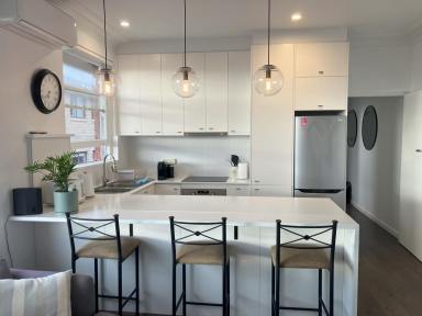 Apartment For Lease - NSW - Queenscliff - 2096 - Beautiful fully furnished 2 bed apartment Queenscliff  (Image 2)