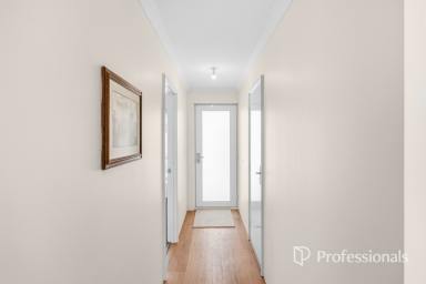 House For Sale - WA - Australind - 6233 - Brand-New Riverside Living with Scenic Views in Treendale  (Image 2)