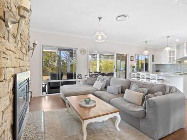 House For Sale - QLD - Fernvale - 4306 - PREMIUM ACREAGE LIVING WITH MOUNTAIN VIEWS RIVER GLEN ESTATE  (Image 2)