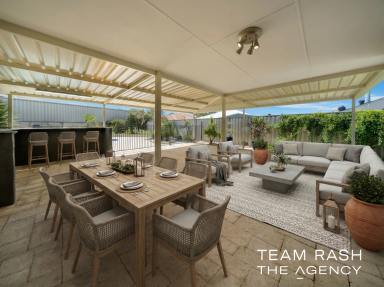 House For Sale - WA - Banksia Grove - 6031 - Entertainer's Paradise!! (Image 2)