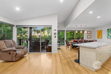 House For Sale - VIC - Inverloch - 3996 - A Statement of Space, Style & Serenity  (Image 2)