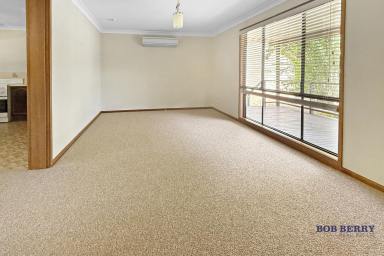 House For Lease - NSW - Wellington - 2820 - Prime Riverside Position in a Quiet Street  (Image 2)