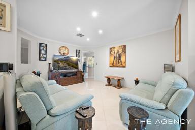 House For Sale - WA - Atwell - 6164 - Flexible Living, and an Unbeatable Location!  (Image 2)