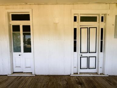 House For Sale - NSW - Wee Waa - 2388 - CLASSIC HOME - GREAT PRICE!  (Image 2)