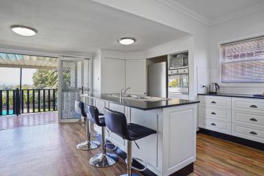 House For Sale - NSW - Cowra - 2794 - Beautiful Family Home with Stunning Views, Sparkling Pool & Prime Position  (Image 2)