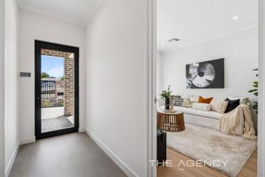 House For Sale - WA - Padbury - 6025 - Razzle Dazzle!  (Image 2)