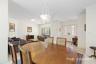 House For Sale - WA - Hillarys - 6025 - An Elegant Escape!  (Image 2)