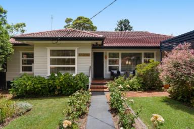 House For Sale - QLD - Rangeville - 4350 - Beautifully Presented East Side Character Home  (Image 2)