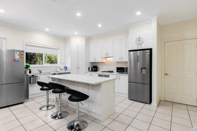House For Sale - VIC - Mildura - 3500 - Modern, Low Maintenance Townhouse with Double Garage  (Image 2)
