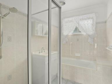 House For Lease - NSW - Old Bar - 2430 - Spacious 4-Bedroom Home in Quiet Old Bar Cul-de-Sac  (Image 2)