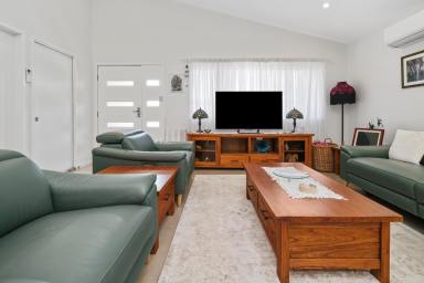 House For Sale - NSW - Fern Bay - 2295 - ELEGANT OVER-50's LIVING AT PALM LAKE RESORT  (Image 2)