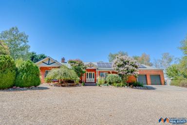 Acreage/Semi-rural For Sale - VIC - Myrtleford - 3737 - Rural Living at its Best  (Image 2)