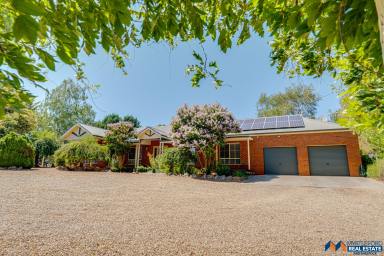 Acreage/Semi-rural For Sale - VIC - Myrtleford - 3737 - Rural Living at its Best  (Image 2)