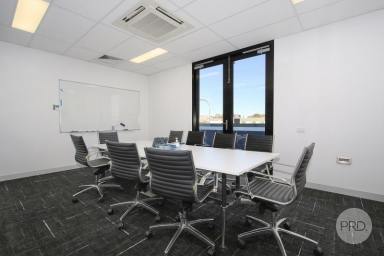 Office(s) For Sale - NSW - Albury - 2640 - CORPORATE OFFICE SPACE IN THE ALBURY CBD  (Image 2)