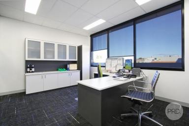Office(s) For Sale - NSW - Albury - 2640 - CORPORATE OFFICE SPACE IN THE ALBURY CBD  (Image 2)
