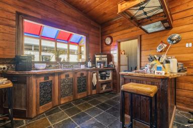 House For Sale - VIC - Mildura - 3500 - SOMETHING FOR EVERYONE  (Image 2)