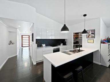 House For Sale - NSW - Kyogle - 2474 - Master-Built Family Home in a Great Street of Town  (Image 2)