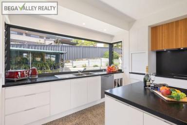 House For Sale - NSW - Bega - 2550 - ARCHITECTURE MEETS ENERGY SMART DESIGN  (Image 2)