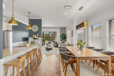 House For Sale - NSW - Bowral - 2576 - Old Bowral With Classic Modern Charm- All reasonable offers will be considered!  (Image 2)