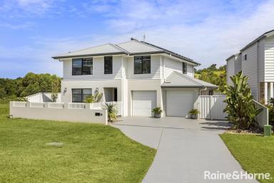 House For Sale - NSW - Kiama - 2533 - Coastal Luxury with a Private Pool Oasis!  (Image 2)