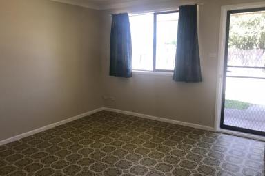 Unit For Lease - NSW - Inverell - 2360 - Clean And Tidy Unit Conveniently Located  (Image 2)
