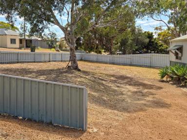 House For Sale - WA - Ravensthorpe - 6346 - Where else can you find this value? (Image 2)