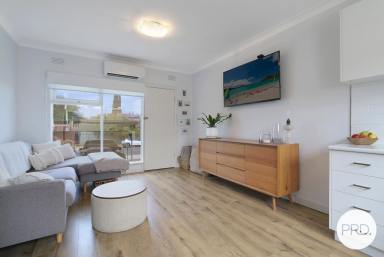 House For Sale - VIC - Wodonga - 3690 - MODERN ONE-BEDROOM UNIT - LOW-MAINTENANCE LIVING IN PRIME LOCATION  (Image 2)