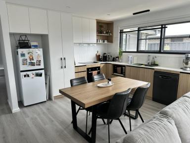 Unit For Lease - TAS - Latrobe - 7307 - Modern Unit  (Image 2)