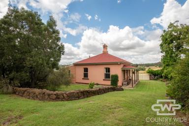House For Sale - NSW - Glen Innes - 2370 - Glen Innes Railway Gatekeeper's Cottage  (Image 2)