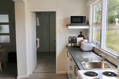 House For Lease - NSW - Kiama - 2533 - Fully Furnished & Newly Renovated Unit in the Heart of Kiama  (Image 2)